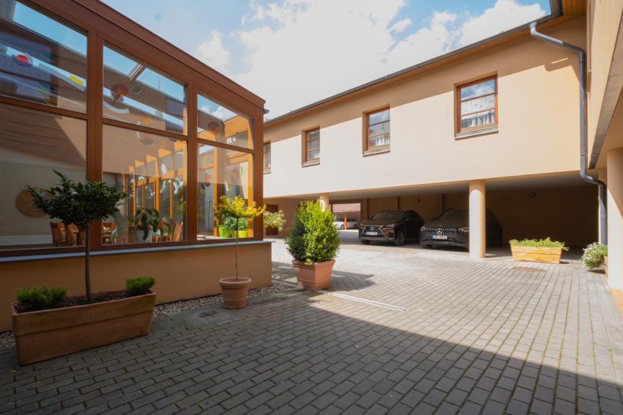 Hotel Mohelnice Exterior photo